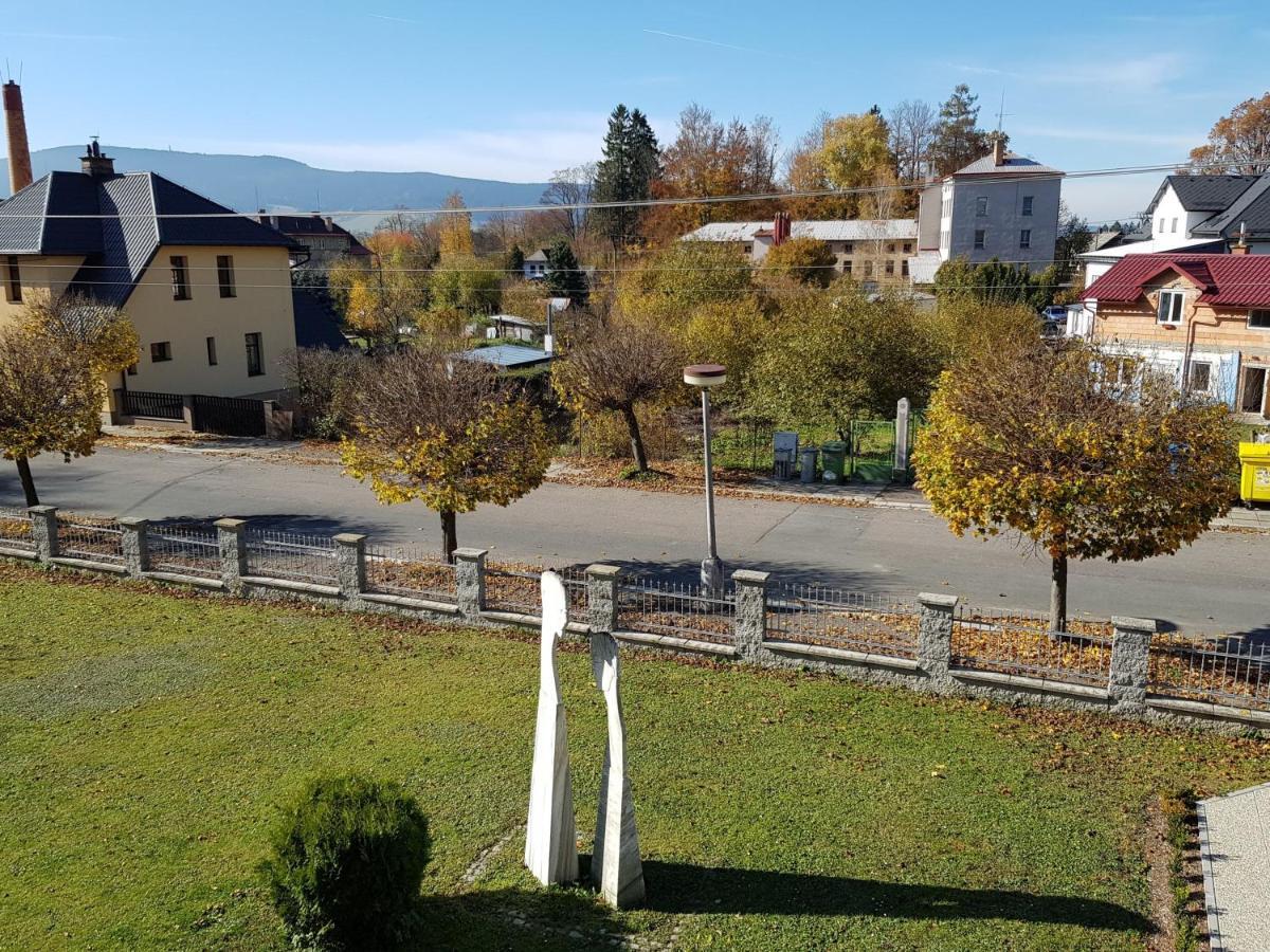 Kavarna A Penzion Reichl Králíky Exteriör bild